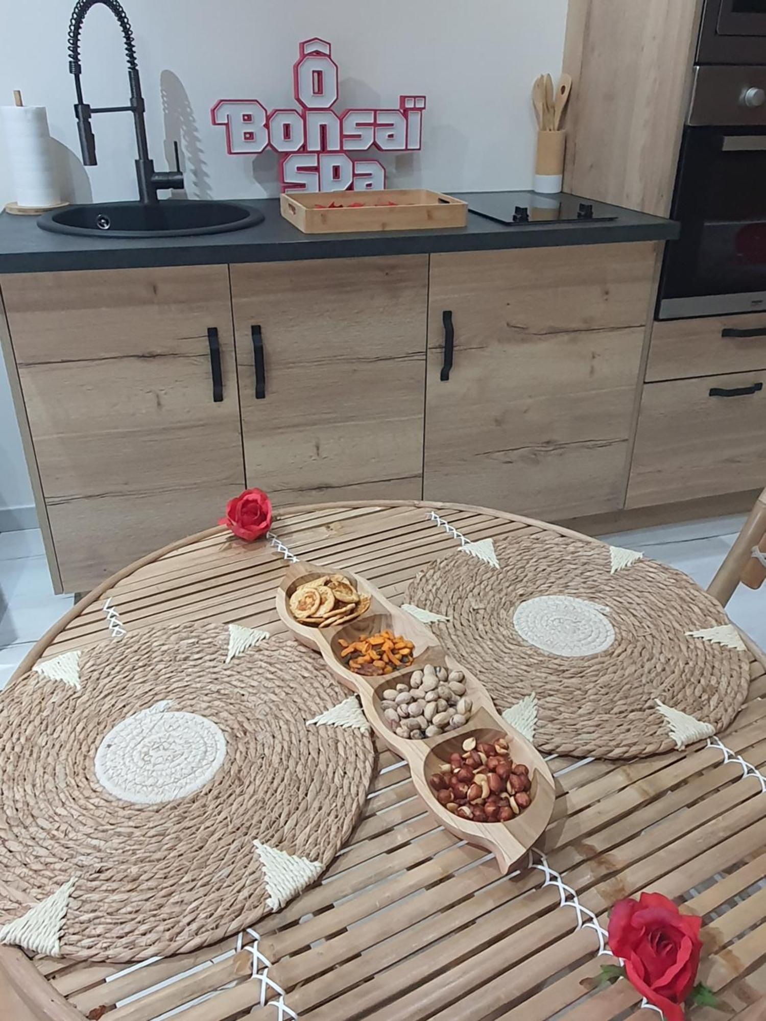 O Bonsai Spa Calais Ngoại thất bức ảnh